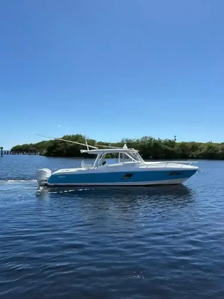 Intrepid Powerboats 407 Cuddy zum Verkauf