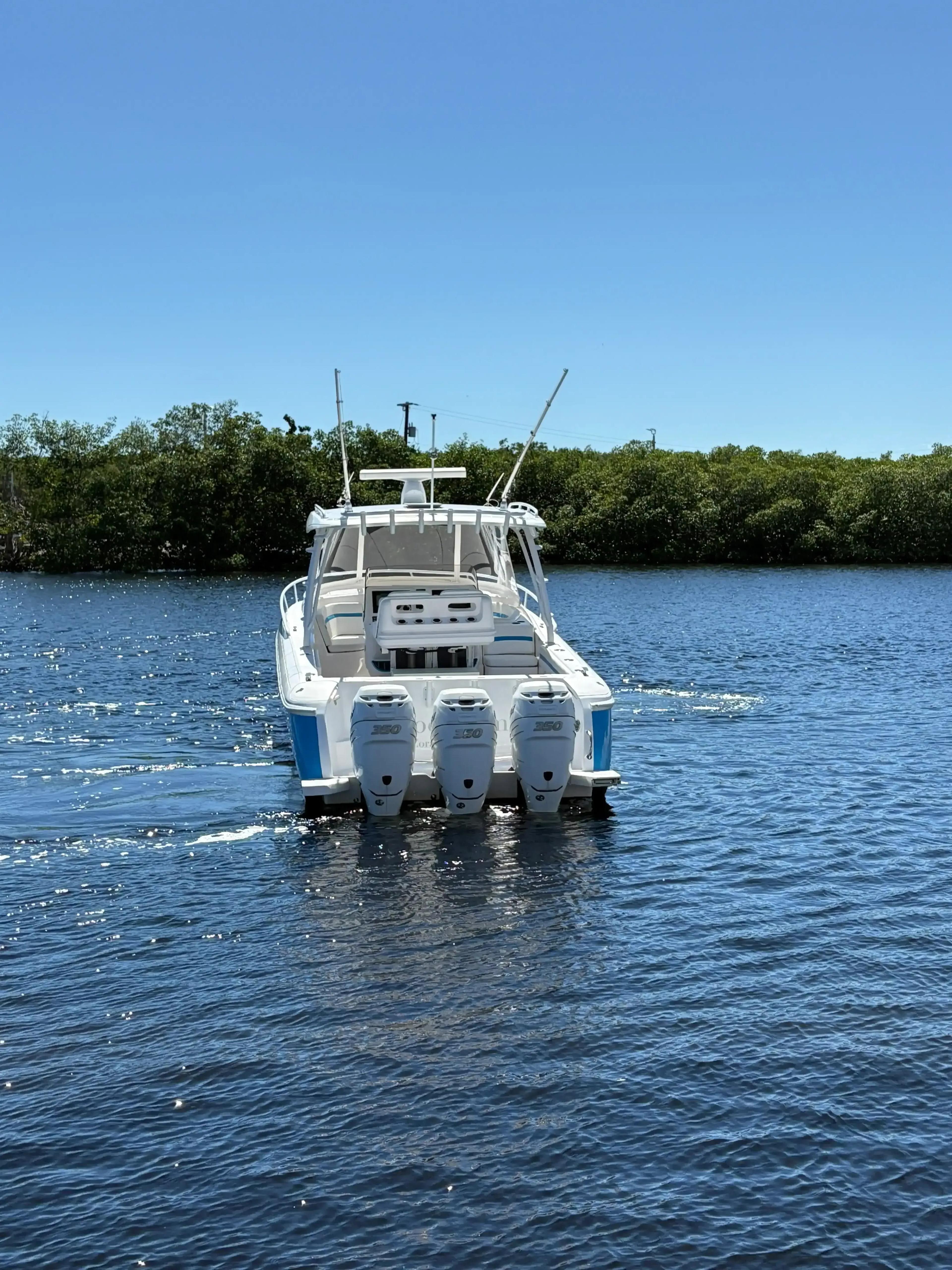 Intrepid Powerboats 407 Cuddy zum Verkauf