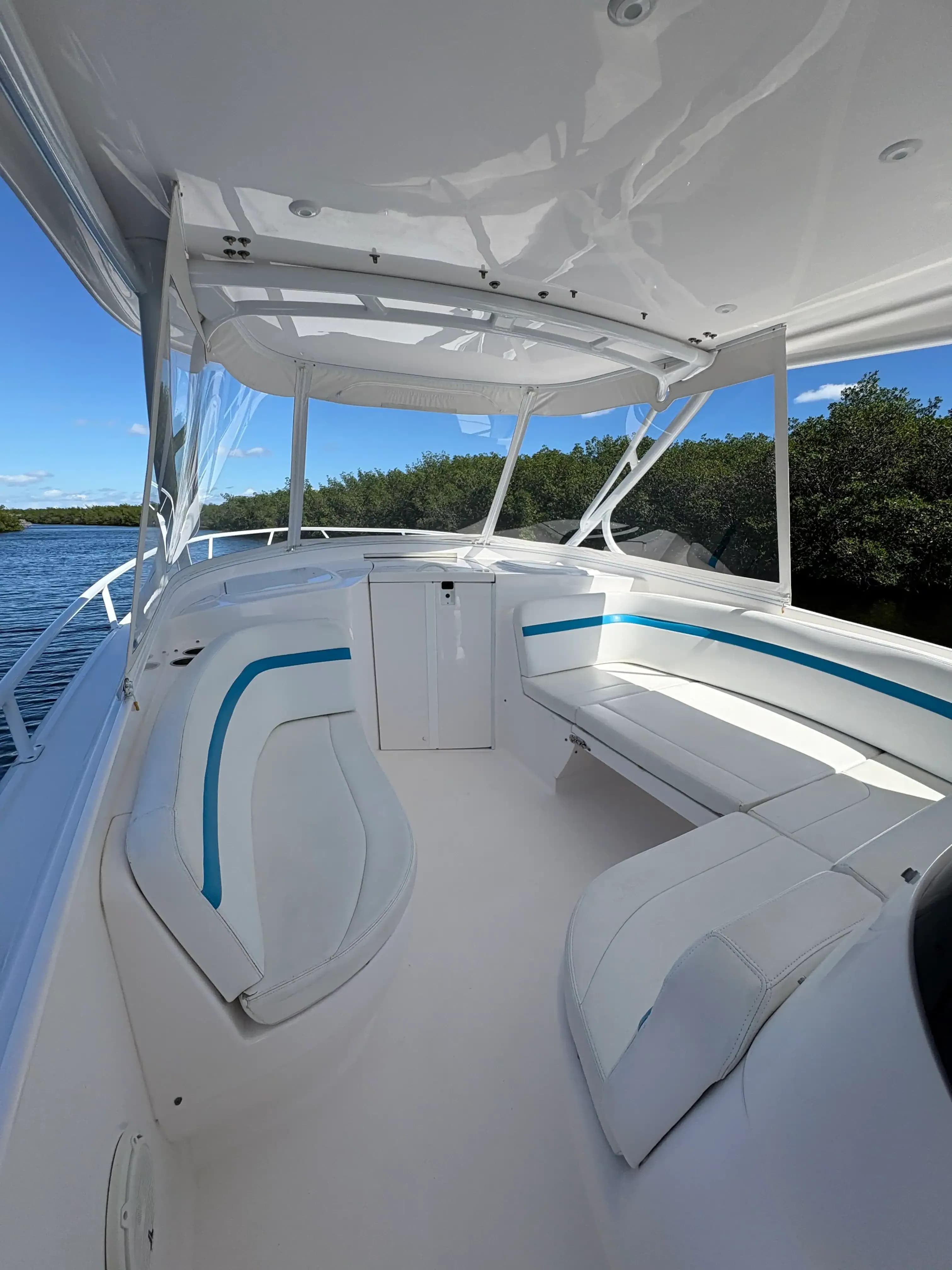 2018 Intrepid Powerboats 407 Cuddy for Sale in Miami, Florida Center Console 3