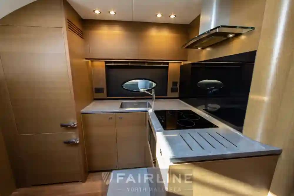 2017 Princess Yachts V48 for Sale in Balearic Islands, ES Sport Cruiser 4
