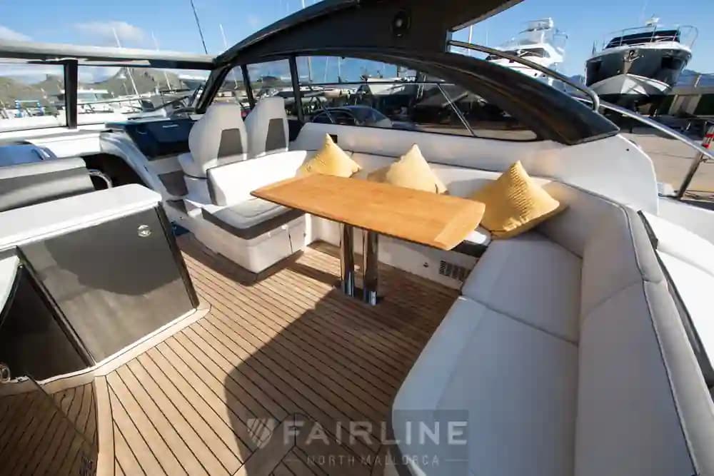 Princess Yachts V48 zum Verkauf