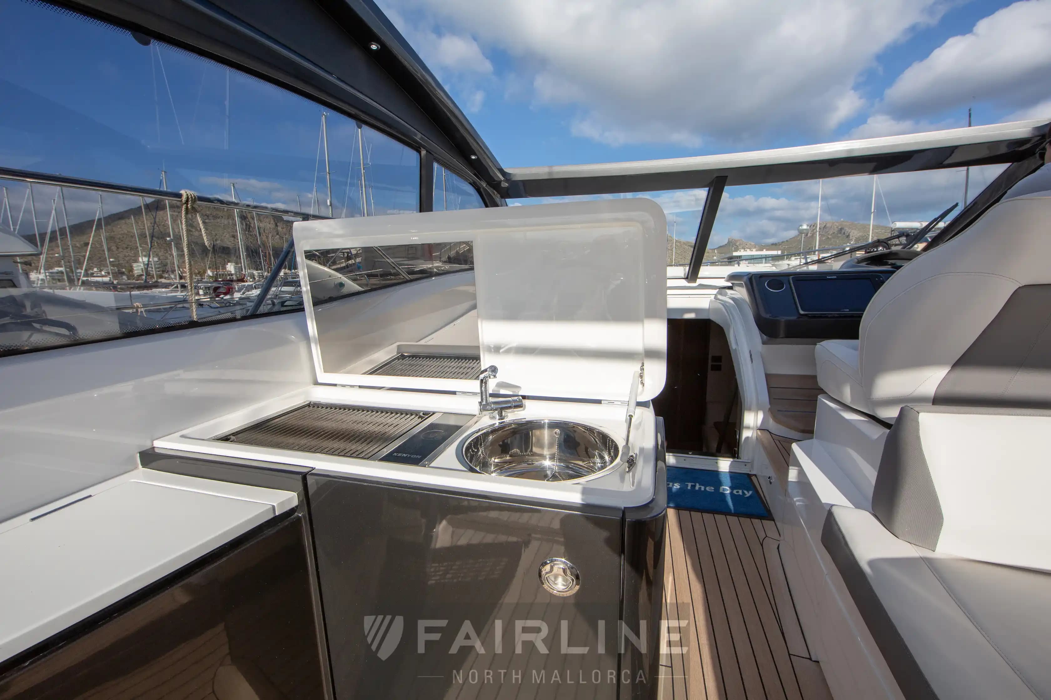 Princess Yachts V48 zum Verkauf