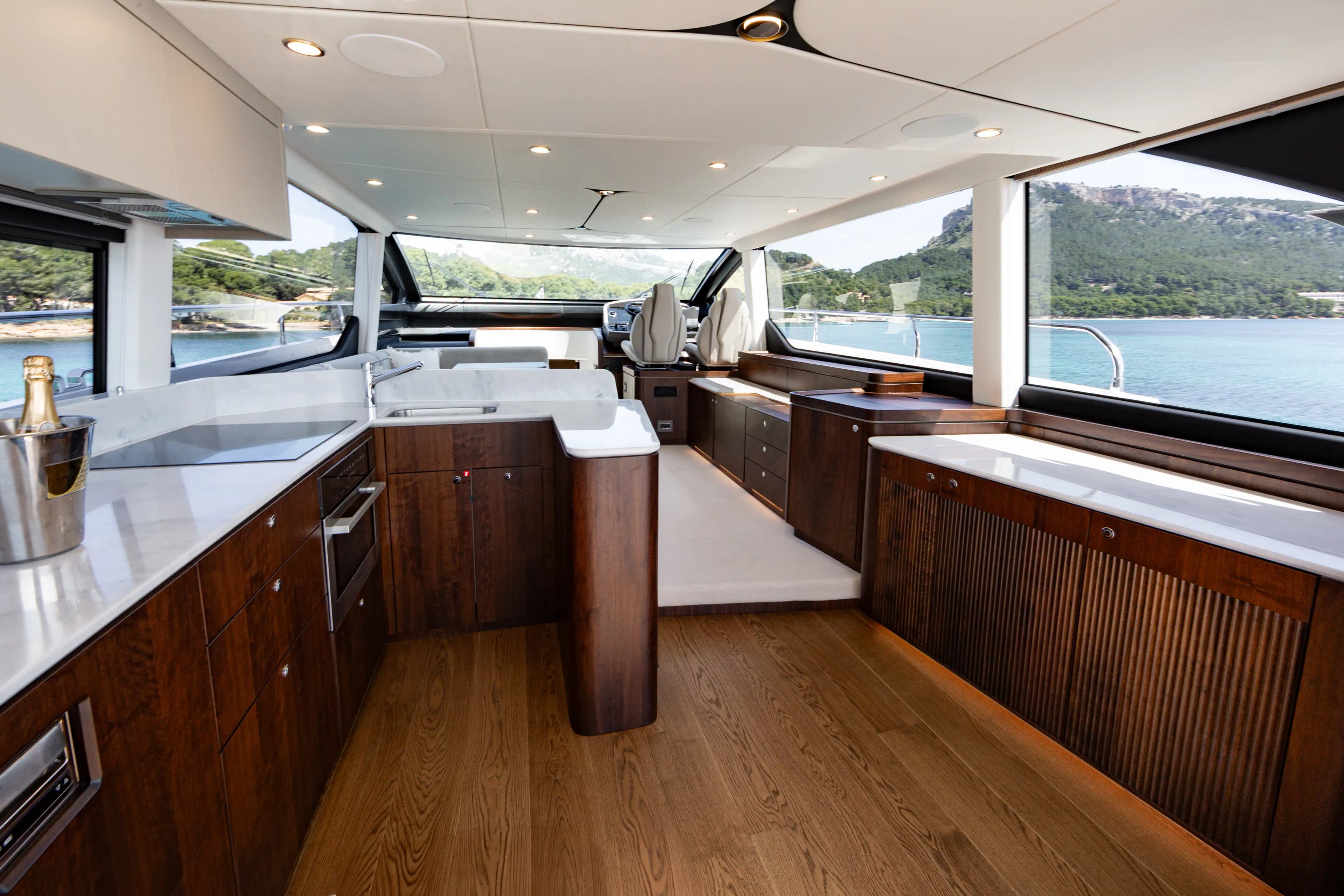 2026 Fairline Squadron 58 for Sale in Ipswich, GB Flybridge 3