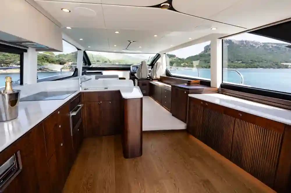 2026 Fairline Squadron 58 for Sale in Ipswich, GB Flybridge 3