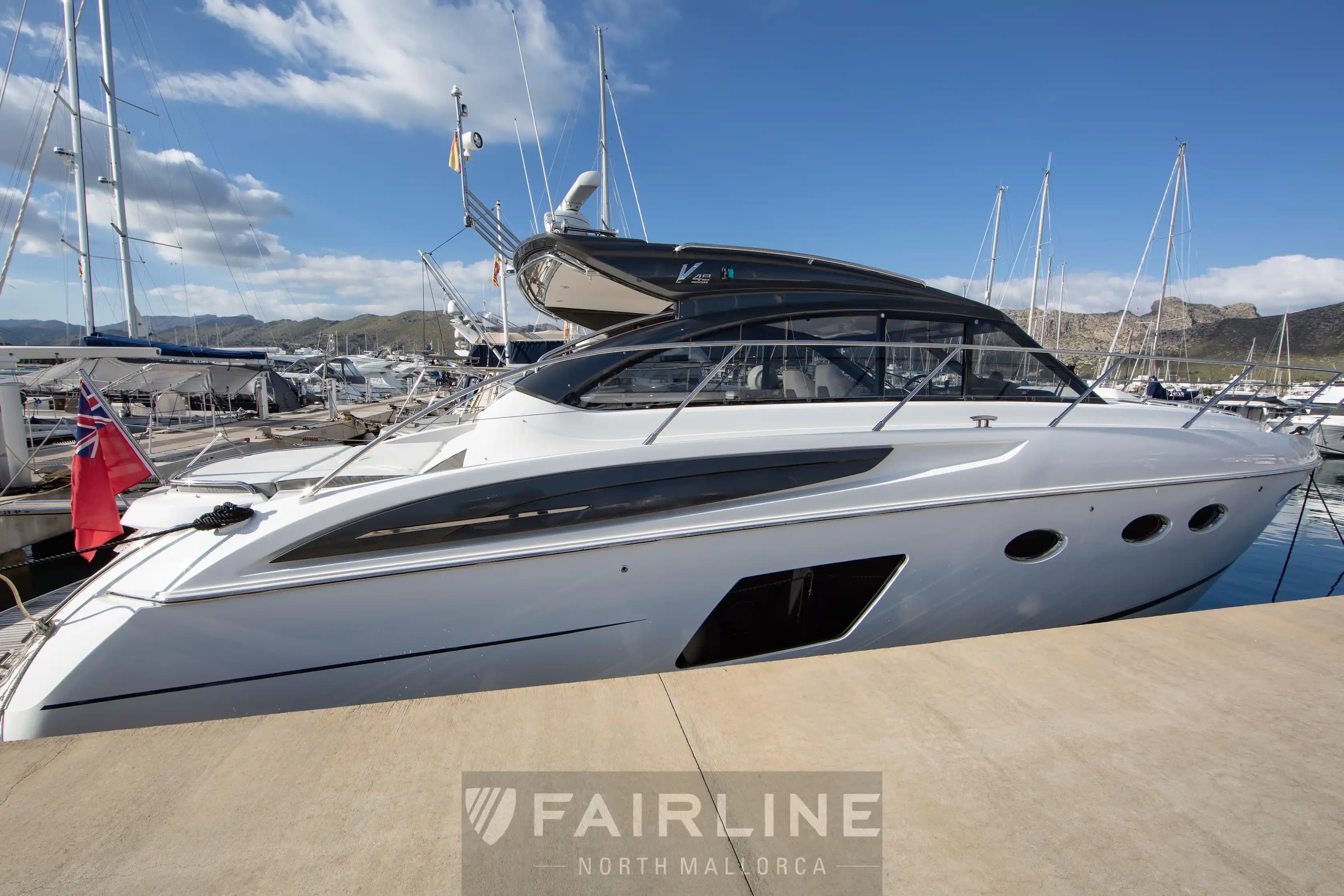 Princess Yachts V48 zum Verkauf