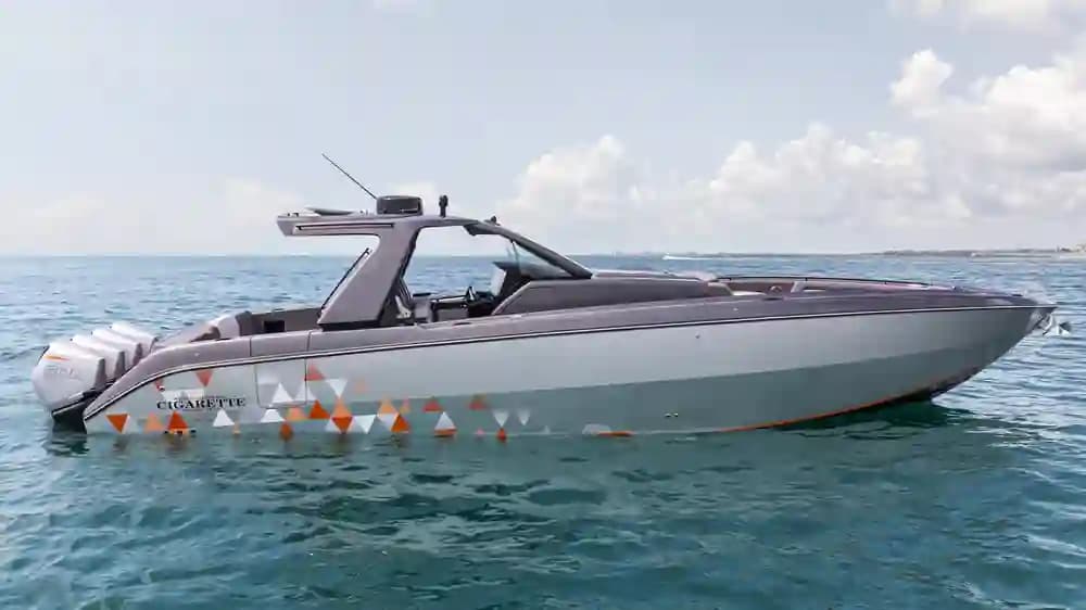 Cigarette Racing 42' Auroris in vendita