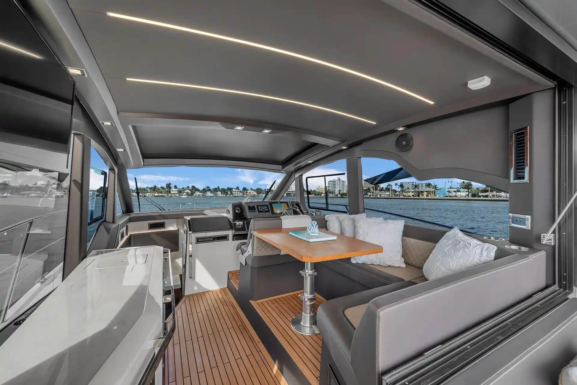 2023 Galeon Yachts 425 HTS for Sale in Hollywood, Florida Motor Yacht 2
