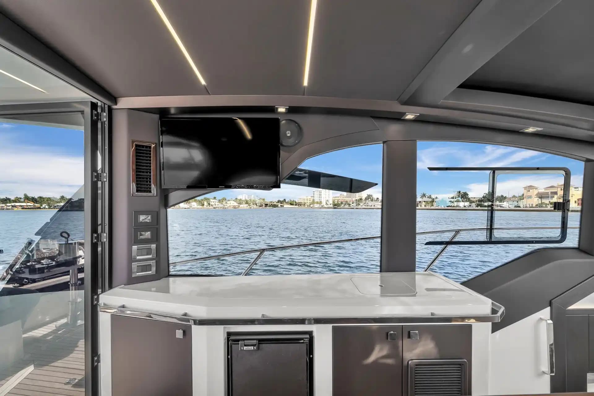 2023 Galeon Yachts 425 HTS for Sale in Hollywood, Florida Motor Yacht 5
