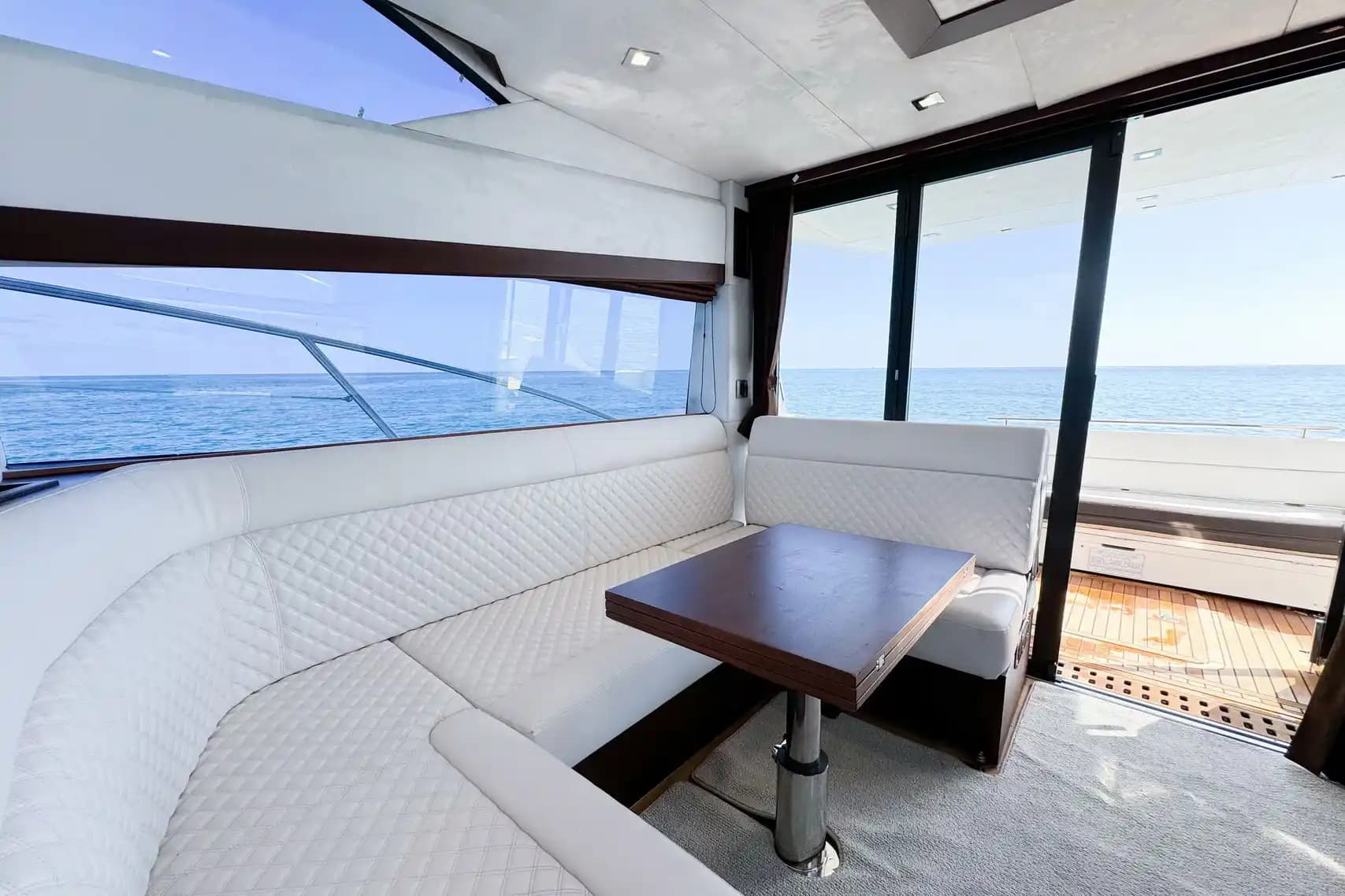 2016 Galeon Yachts 420 Fly for Sale in North Miami, Florida Cruiser 3
