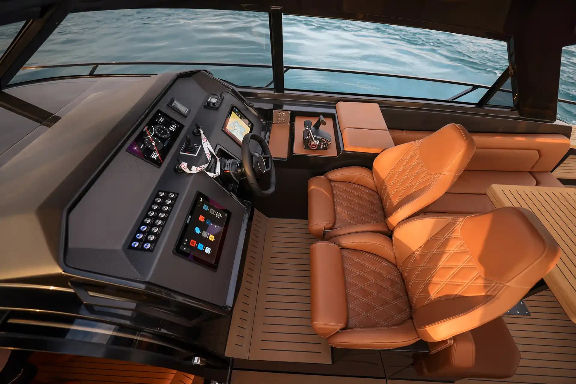 2026 Focus Motor Yachts 3X for Sale in Fort Lauderdale, Florida Sport Cruiser 4