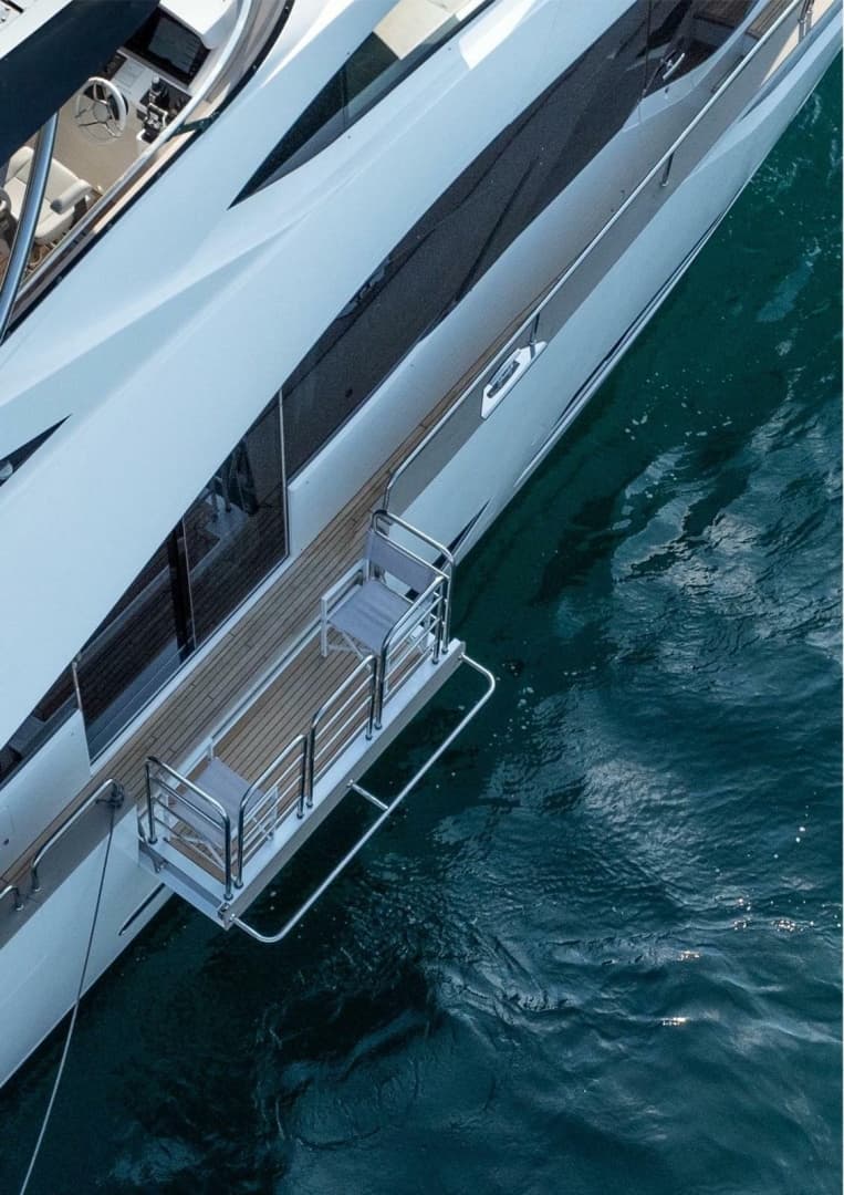 2022 Sunseeker 95 Yacht for Sale in Athens, GR Flybridge 3