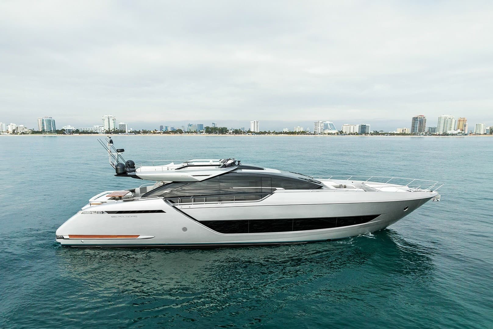 2021 Riva 88' Folgore for Sale in Fort Lauderdale, Florida Flybridge