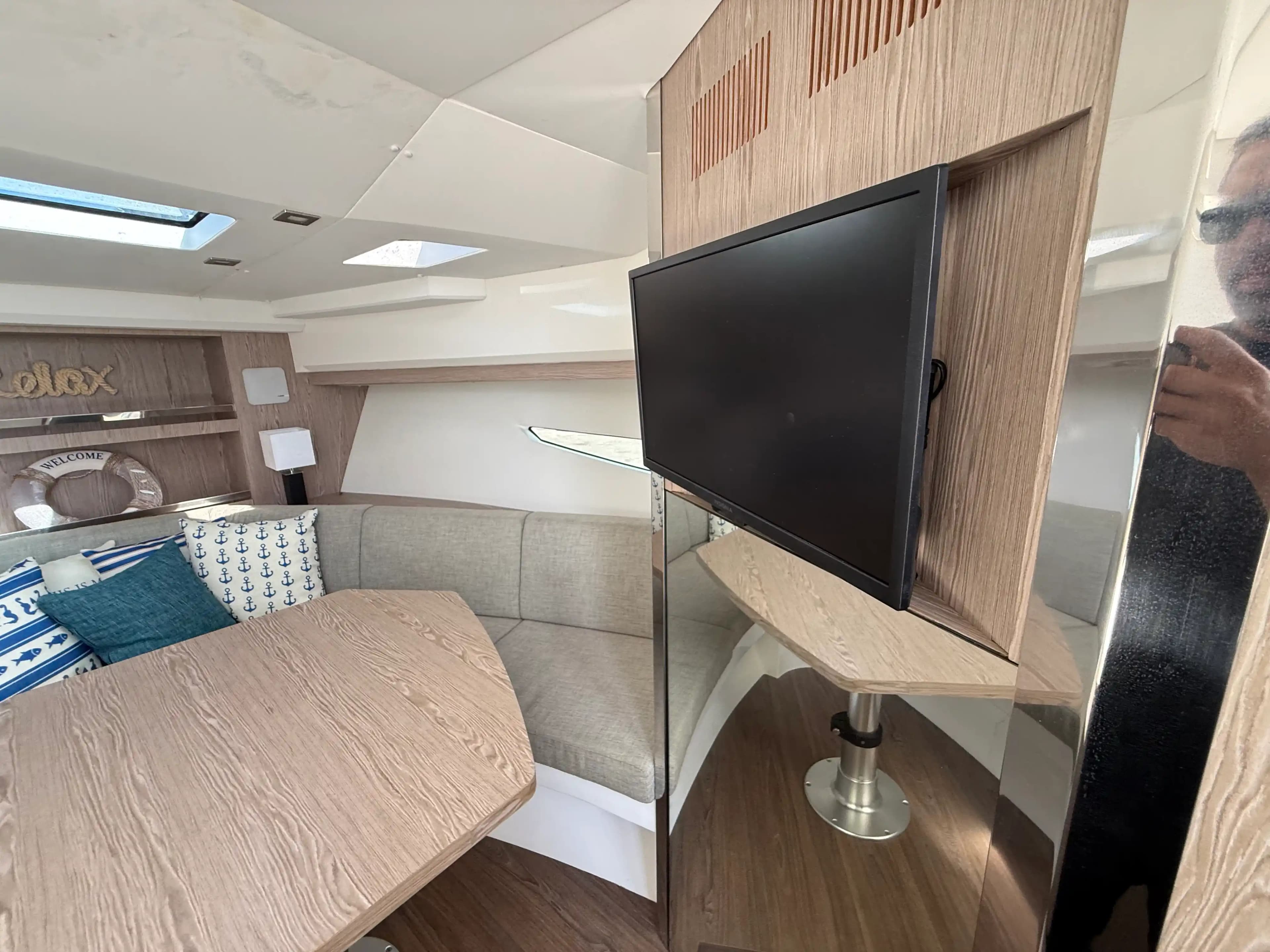 2022 FIM 340 Regina for Sale in Miami, Florida Walk-around Boats 2