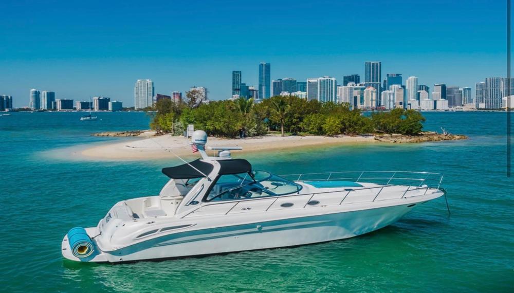 1999 Sea Ray 410 Express Cruiser