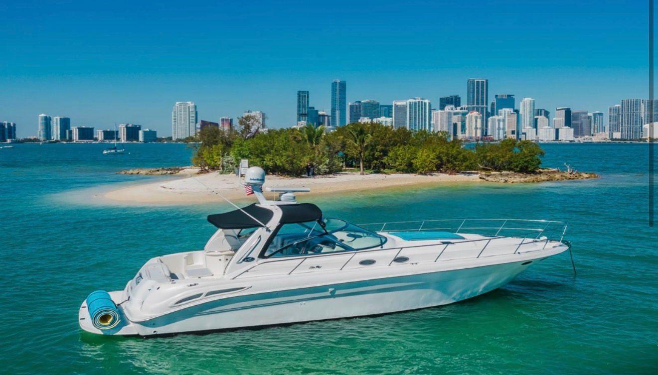 Sea Ray 410 Express Cruiser For Sale