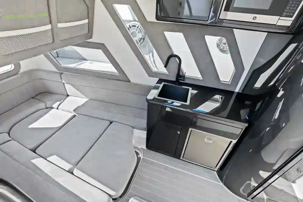 2022 Midnight Express Boats 43' Solstice for Sale in Miami Beach, Florida Walk-around Boats 2