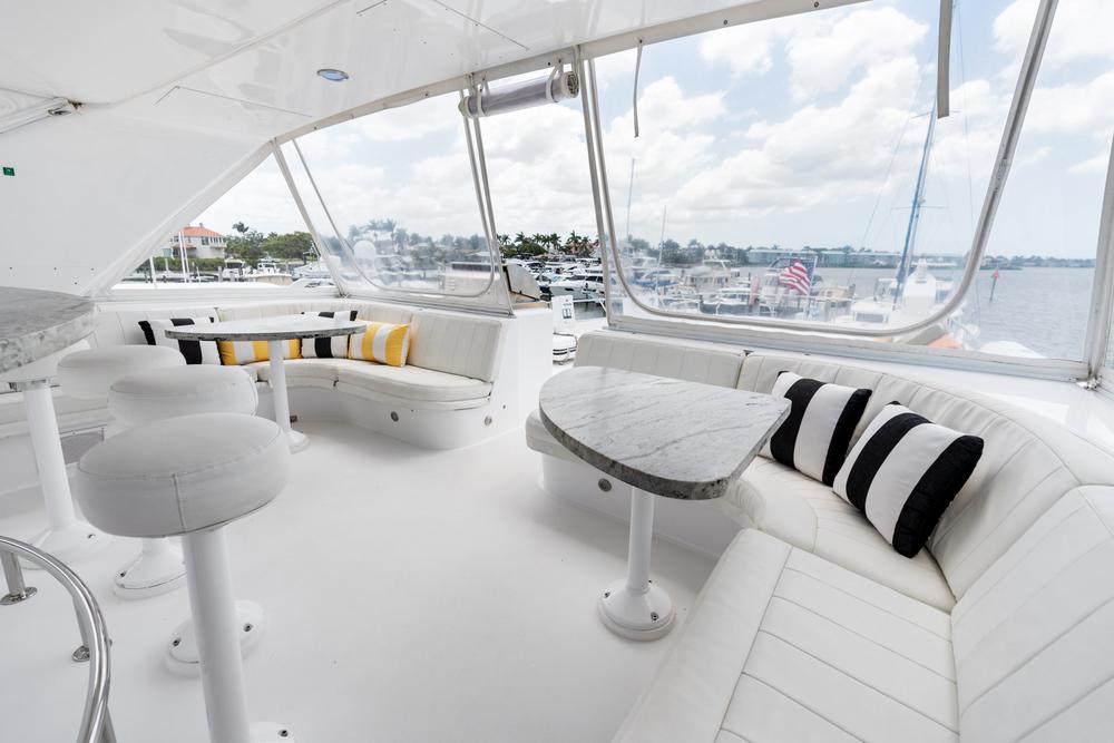 2004 Hatteras 100 Motor Yacht