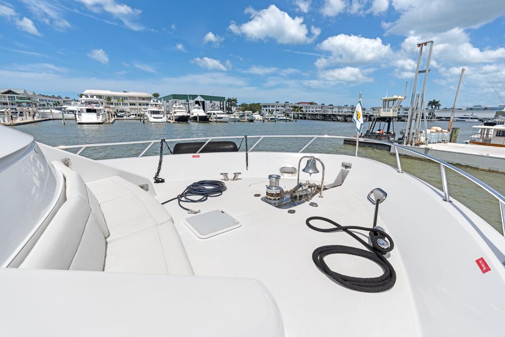 2004 Hatteras 100 Motor Yacht
