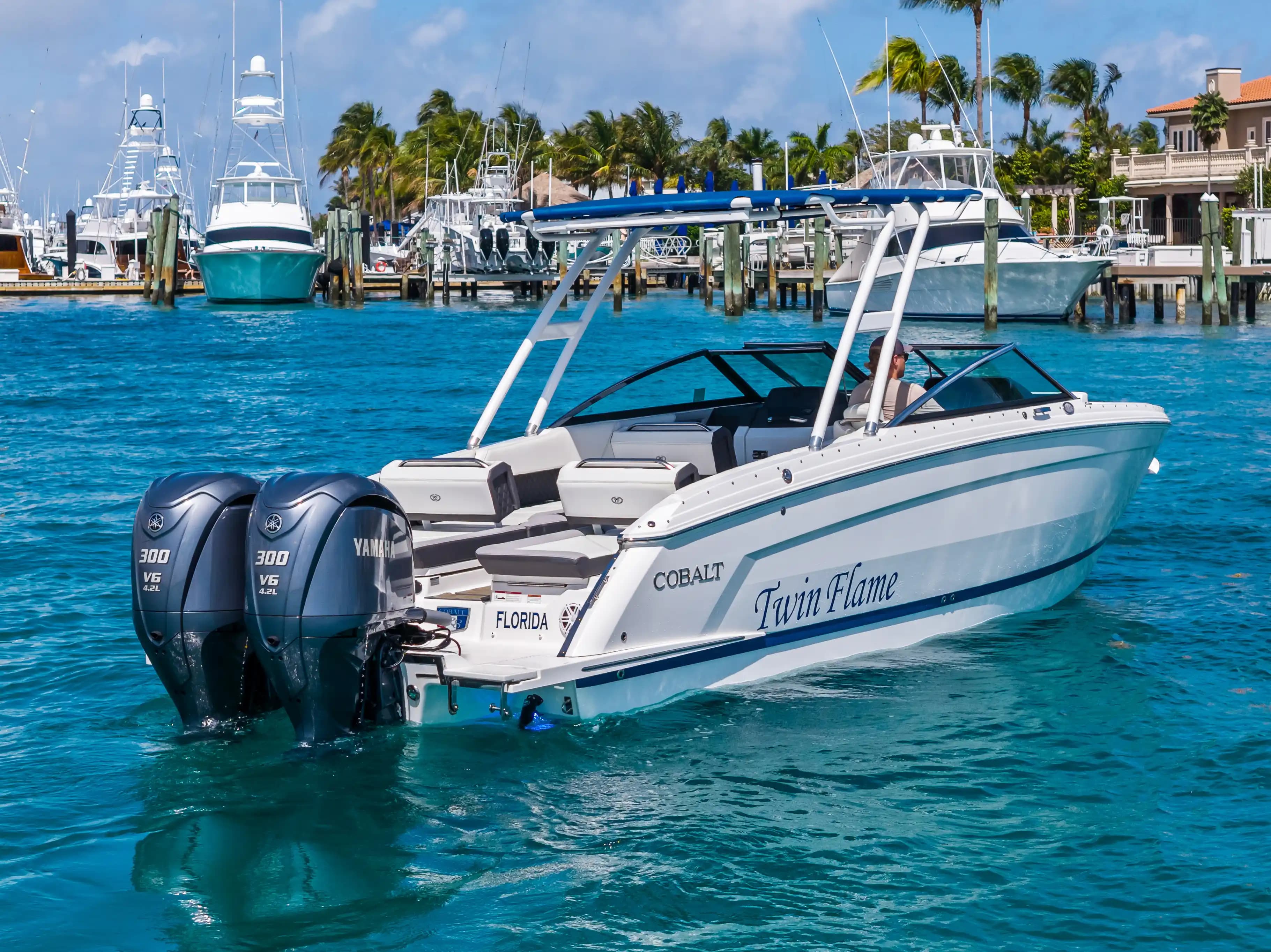 Cobalt Boats R8 Outboard te koop