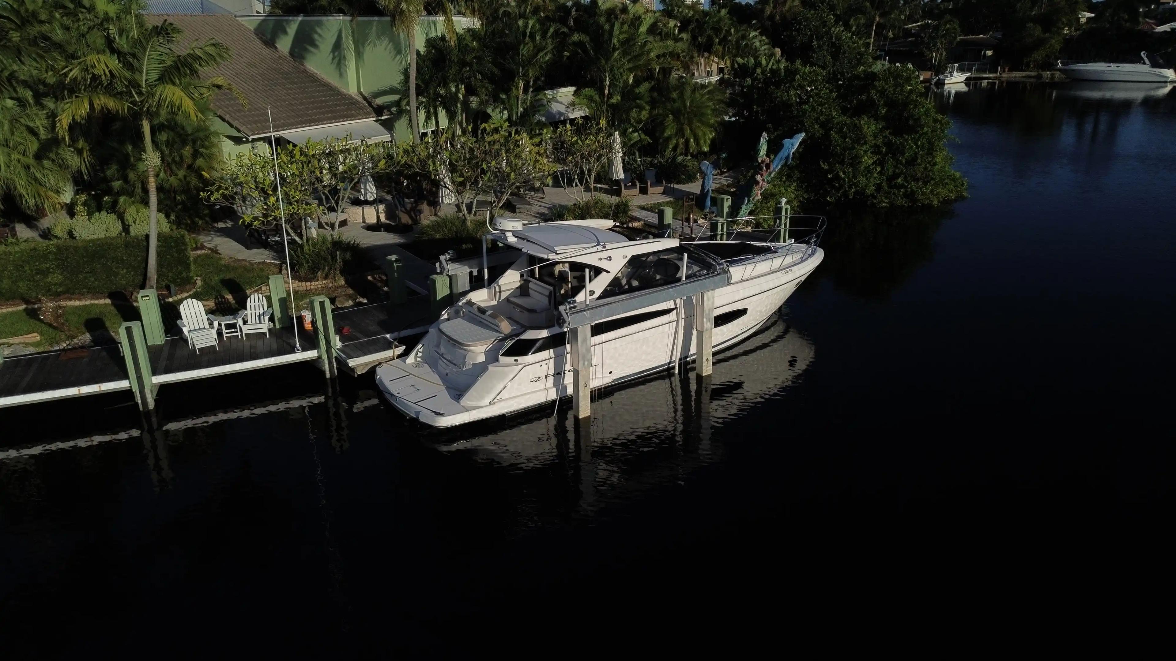 Regal 42 Sport Coupe à vendre