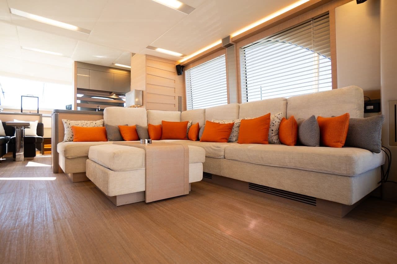 2016 Monte Carlo Yachts MCY 70 à vendre à Paris, FR Flybridge 2
