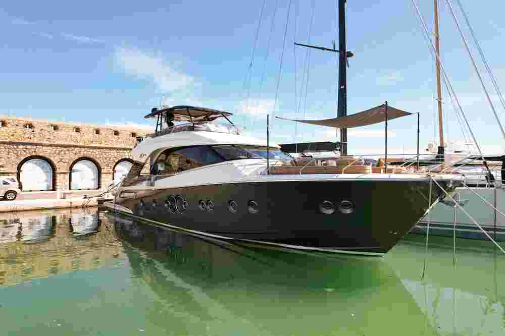 2016 Monte Carlo Yachts MCY 70