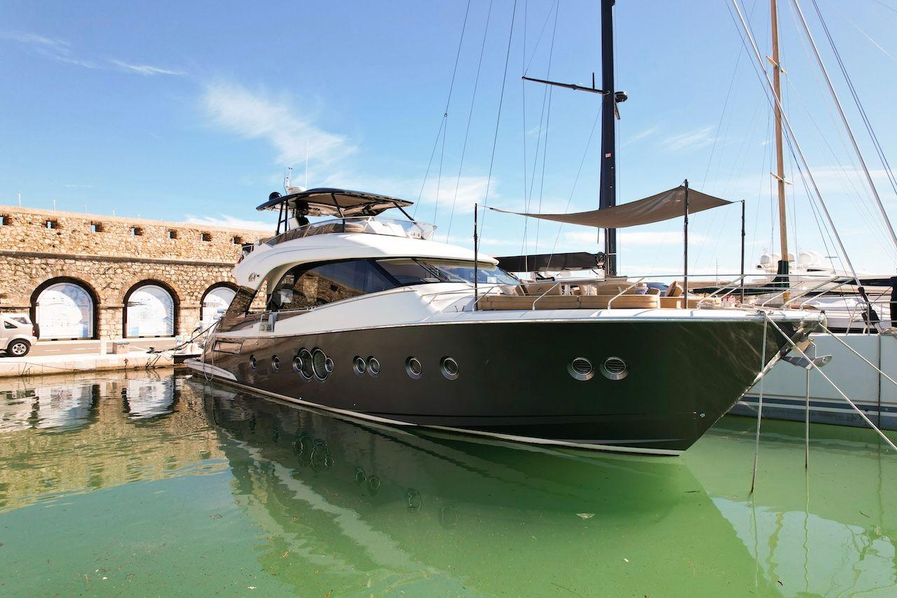 Monte Carlo Yachts MCY 70 For Sale