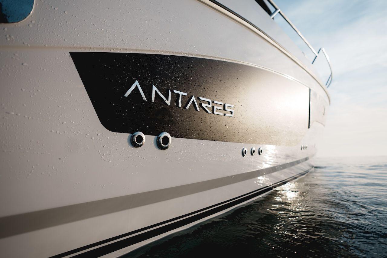 Beneteau Antares 9 For Sale