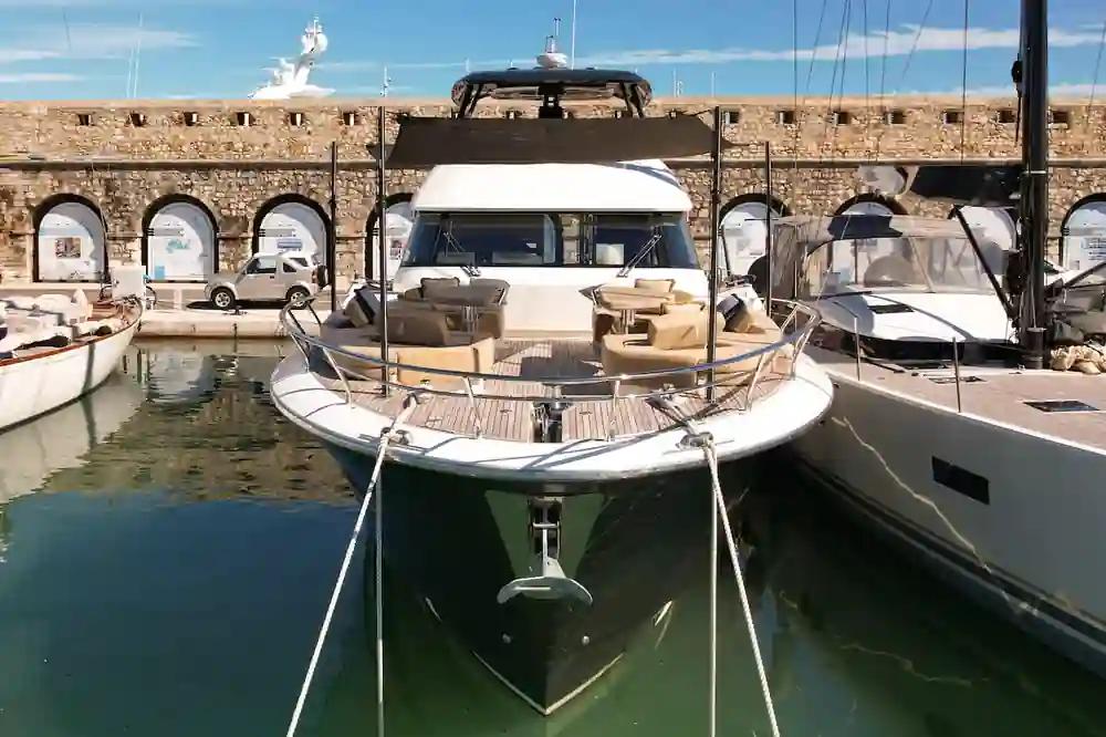 Monte Carlo Yachts MCY 70 For Sale