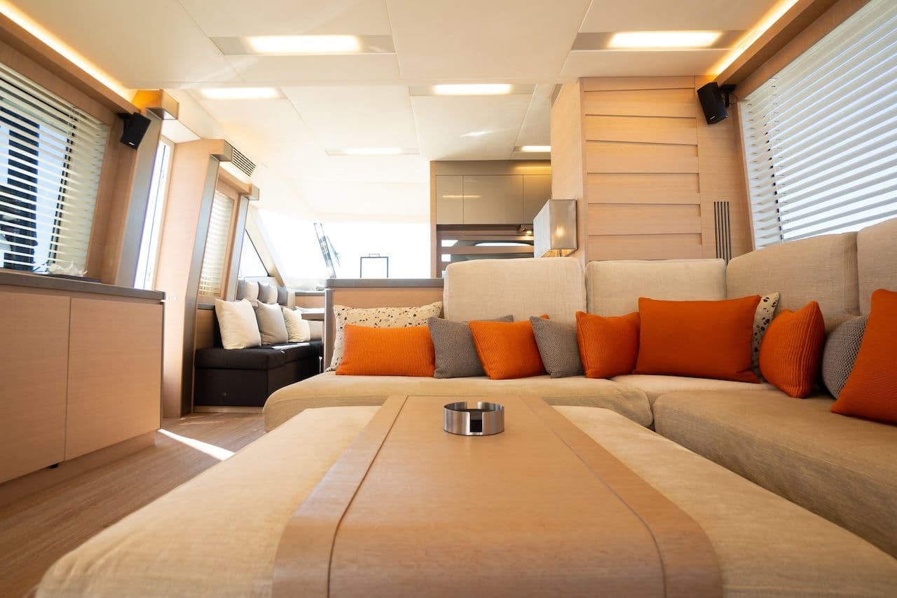 2016 Monte Carlo Yachts MCY 70 à vendre à Paris, FR Flybridge 3