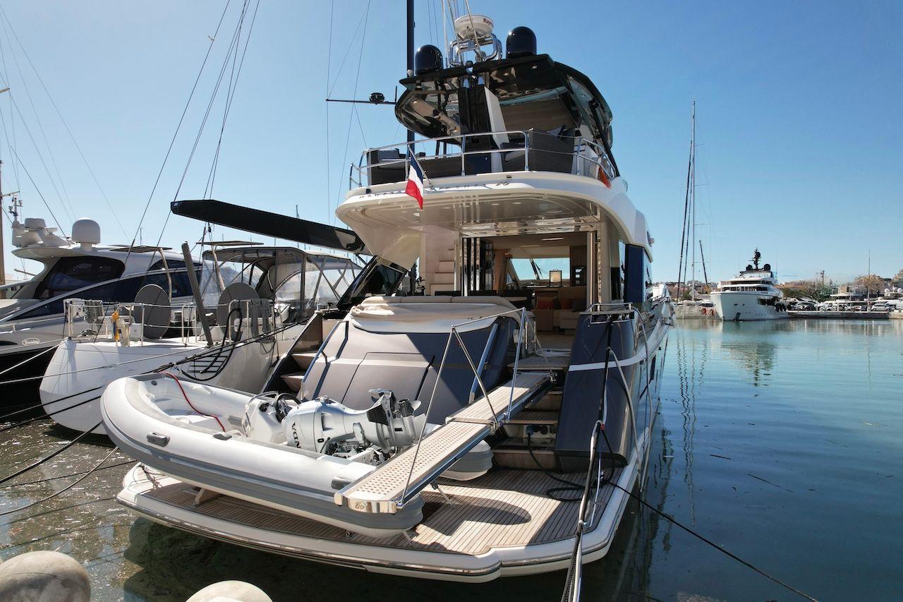Monte Carlo Yachts MCY 70 For Sale