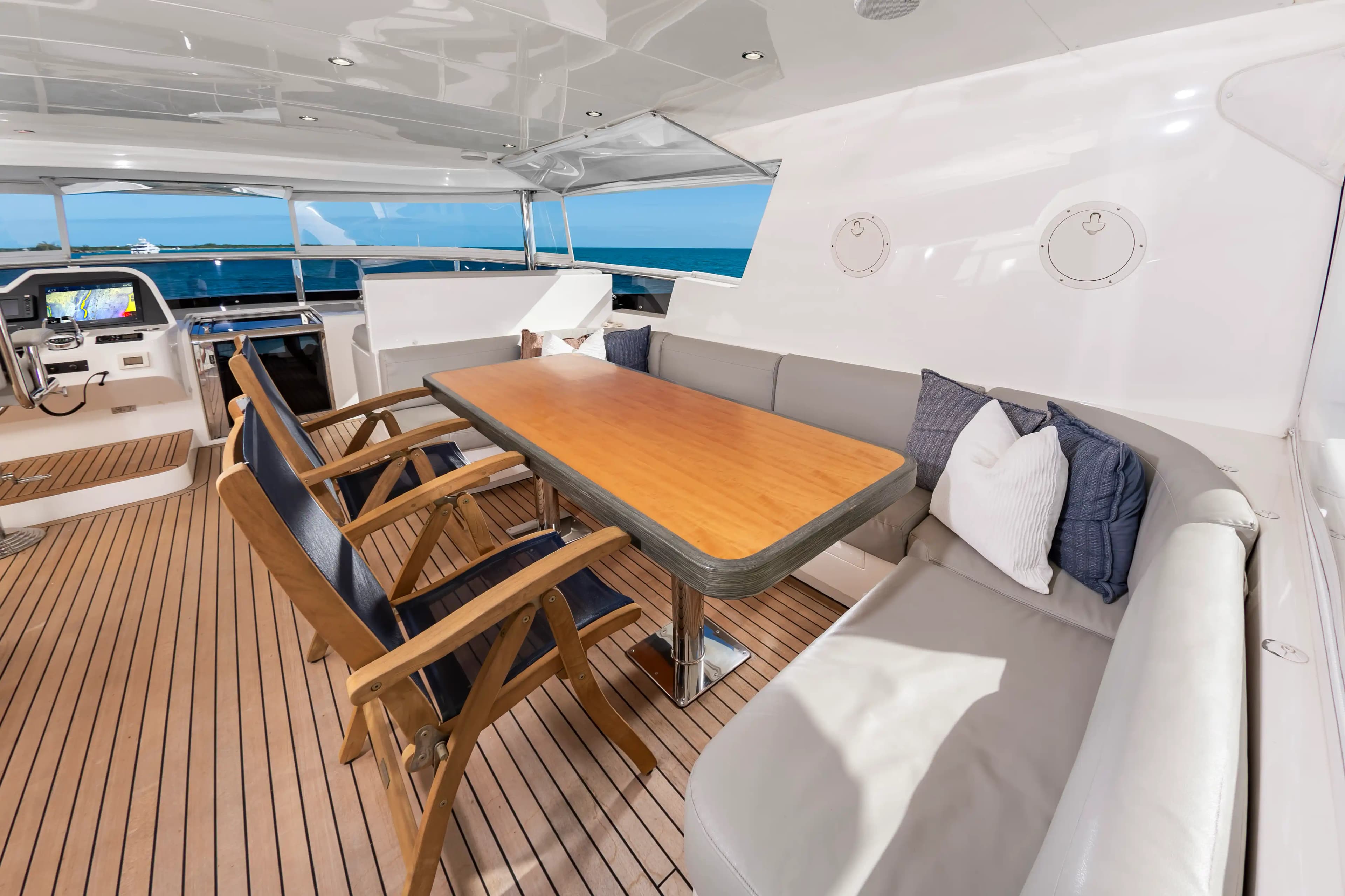 2017 Johnson Yachts 93 à vendre à Fort Lauderdale, Florida Motor Yacht 5