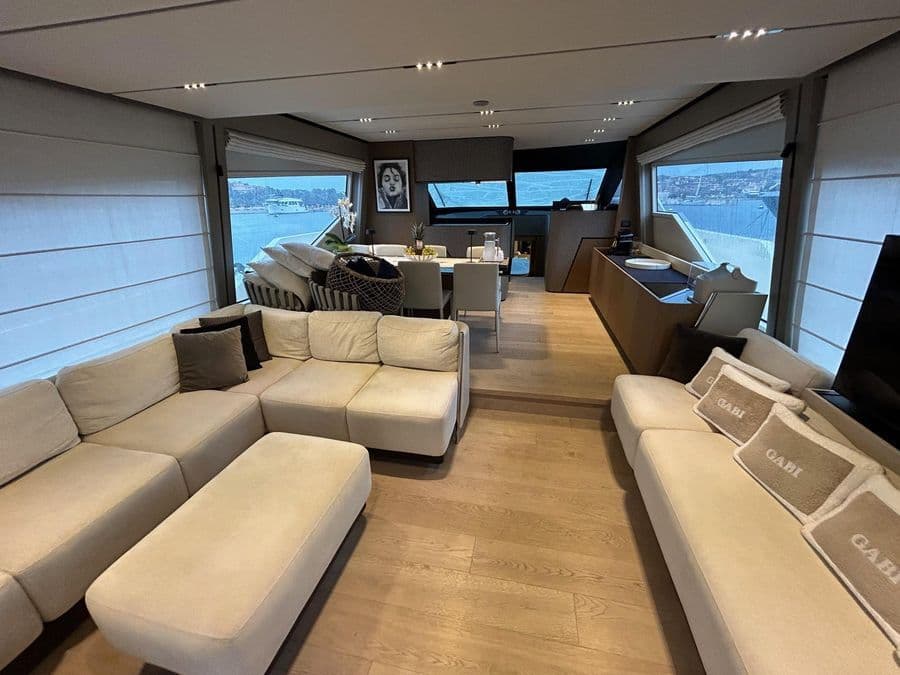 Ferretti Yachts 720 for Sale