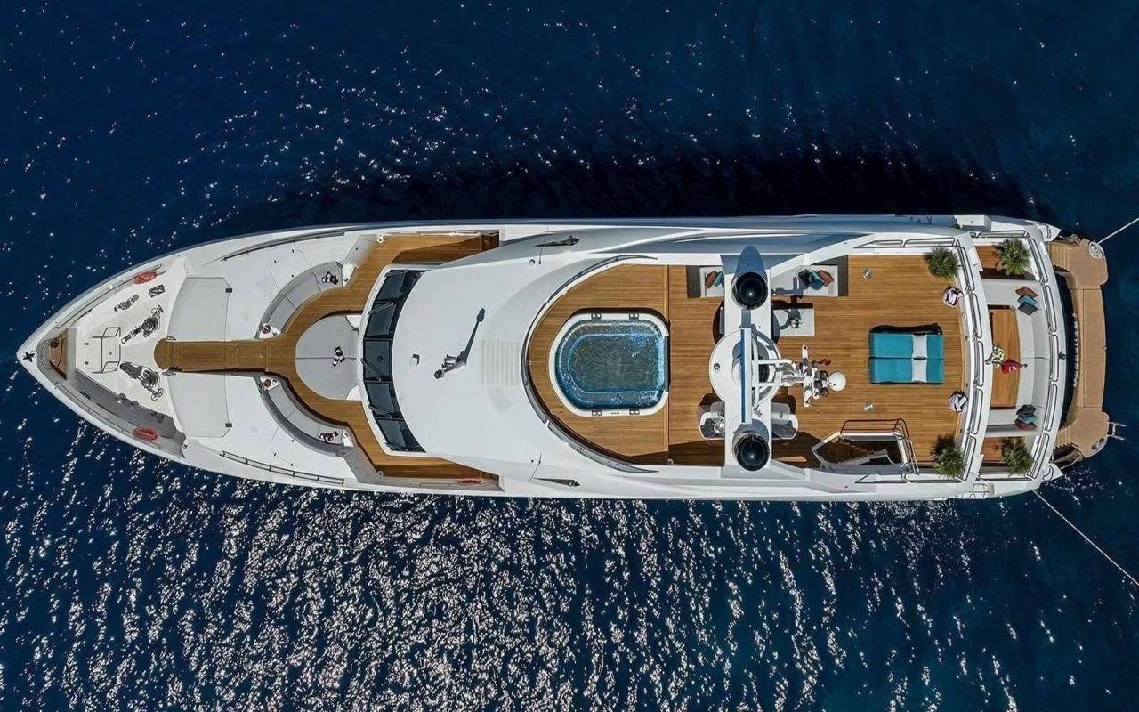 Sunseeker 37 Metre Yacht For Sale