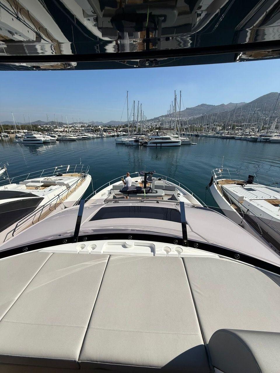 Sunseeker 76 Yacht For Sale