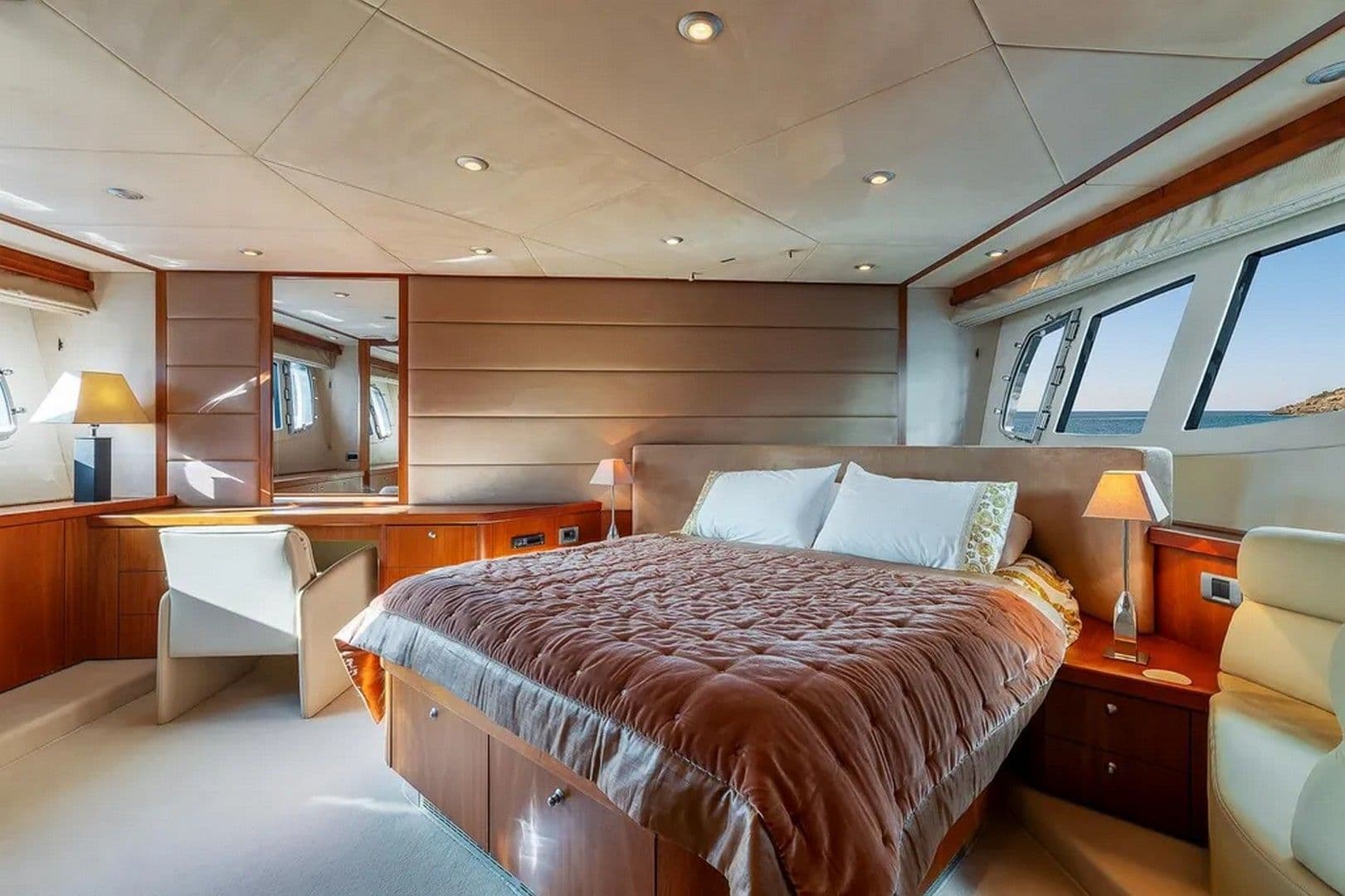 2008 Sunseeker Manhattan 70 for Sale in Málaga, ES Flybridge 2