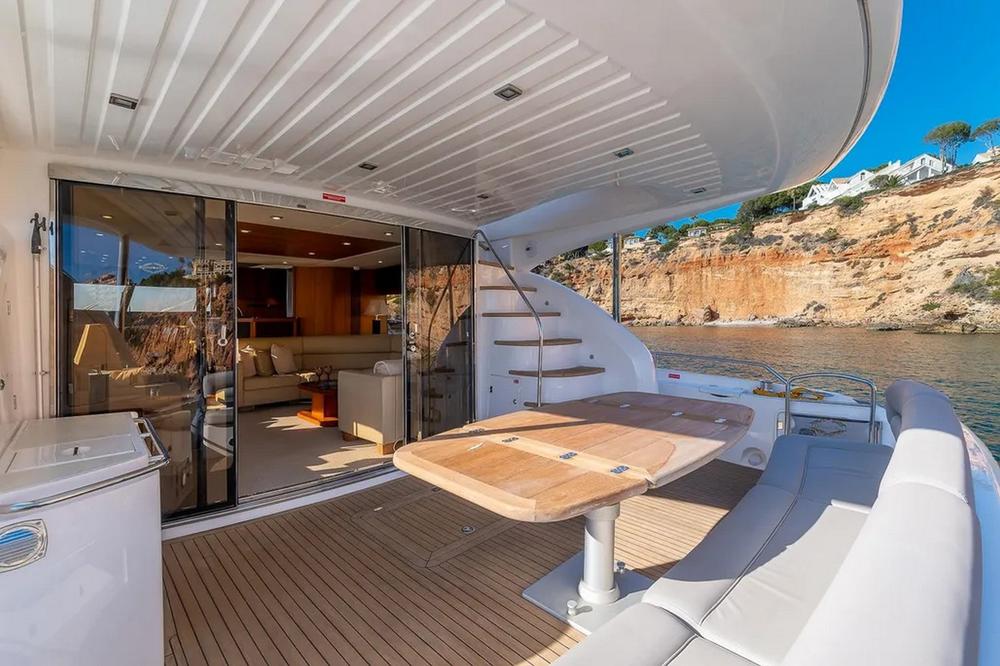 2008 Sunseeker Manhattan 70