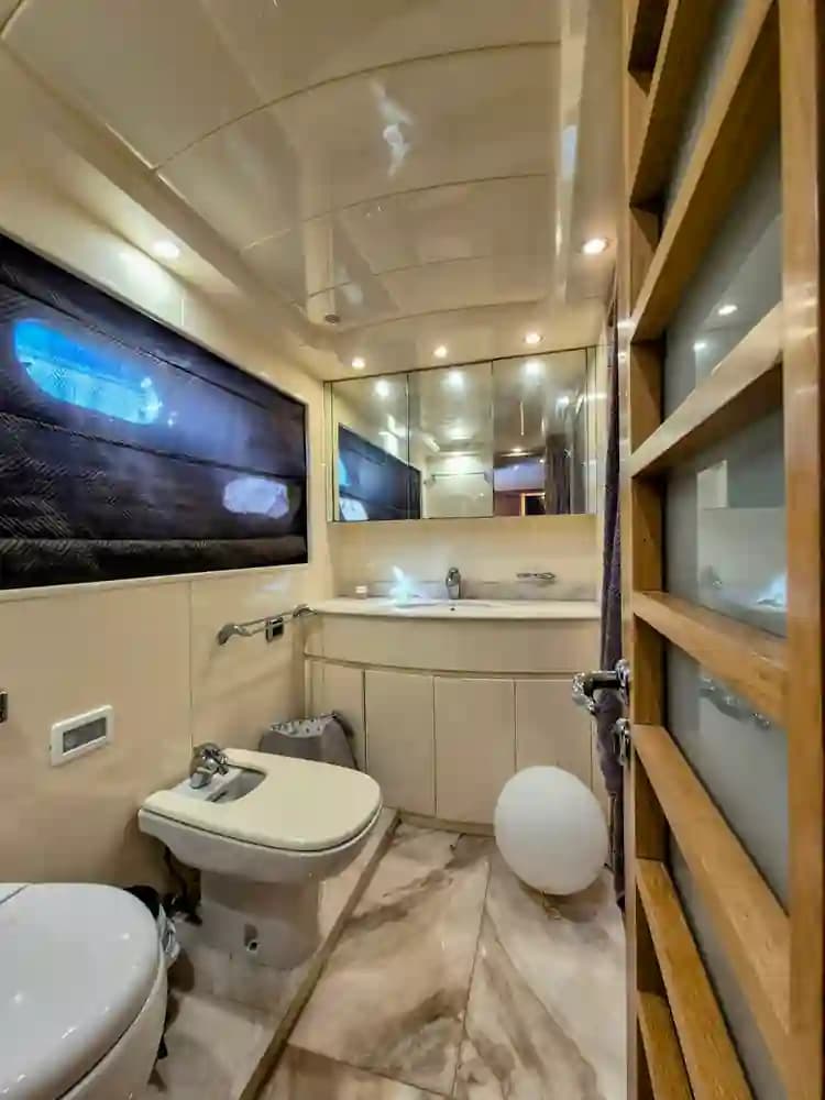 2000 Astondoa 95GLX zum Verkauf in Valencia, ES Flybridge 3