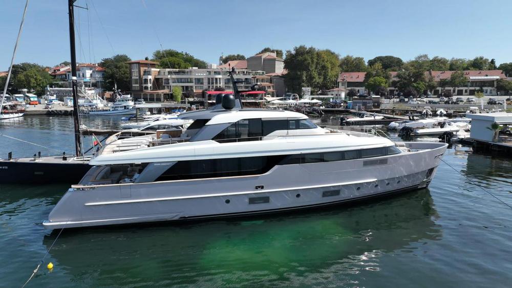 2022 Sanlorenzo SD96