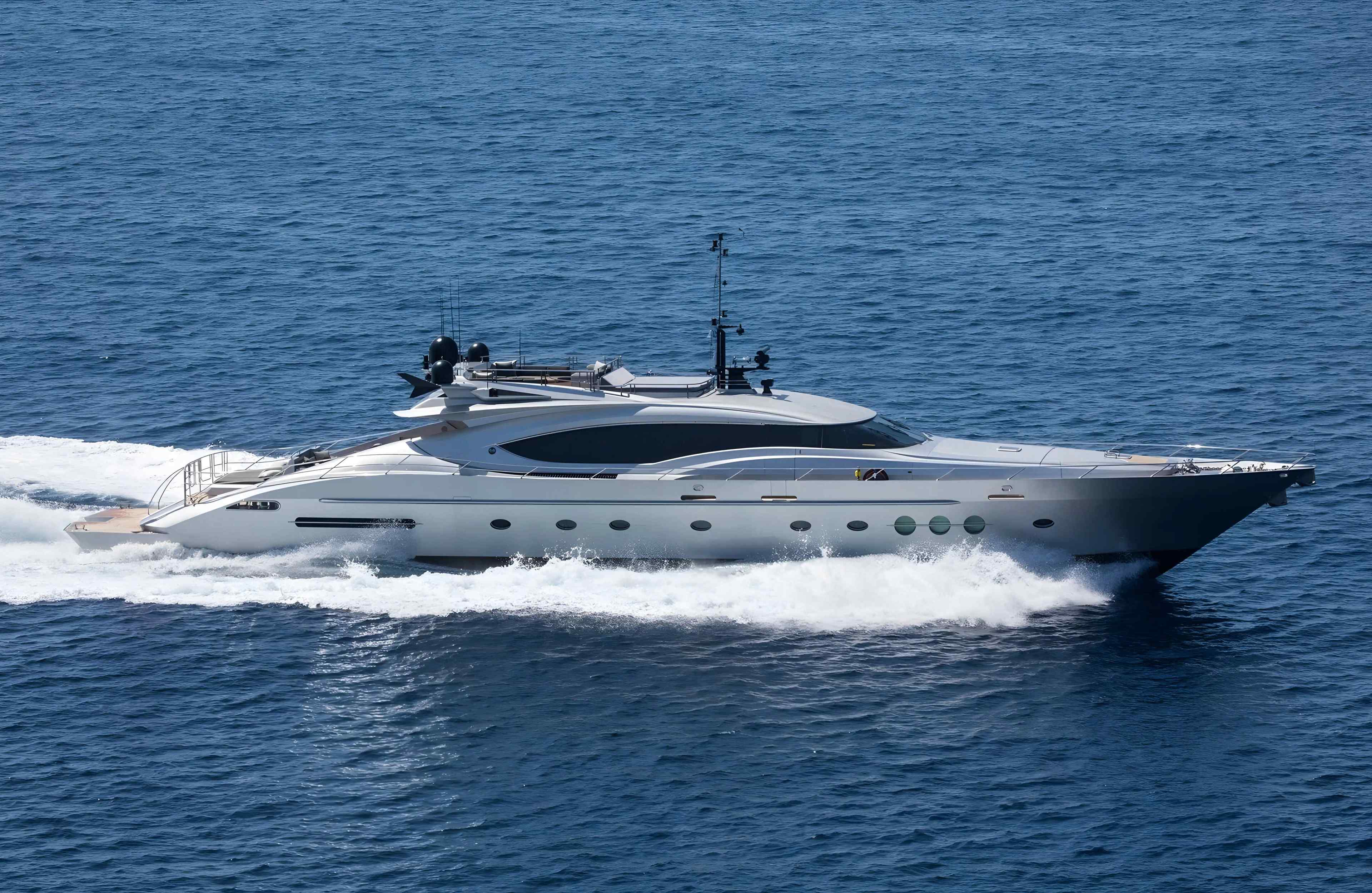 Yacht
