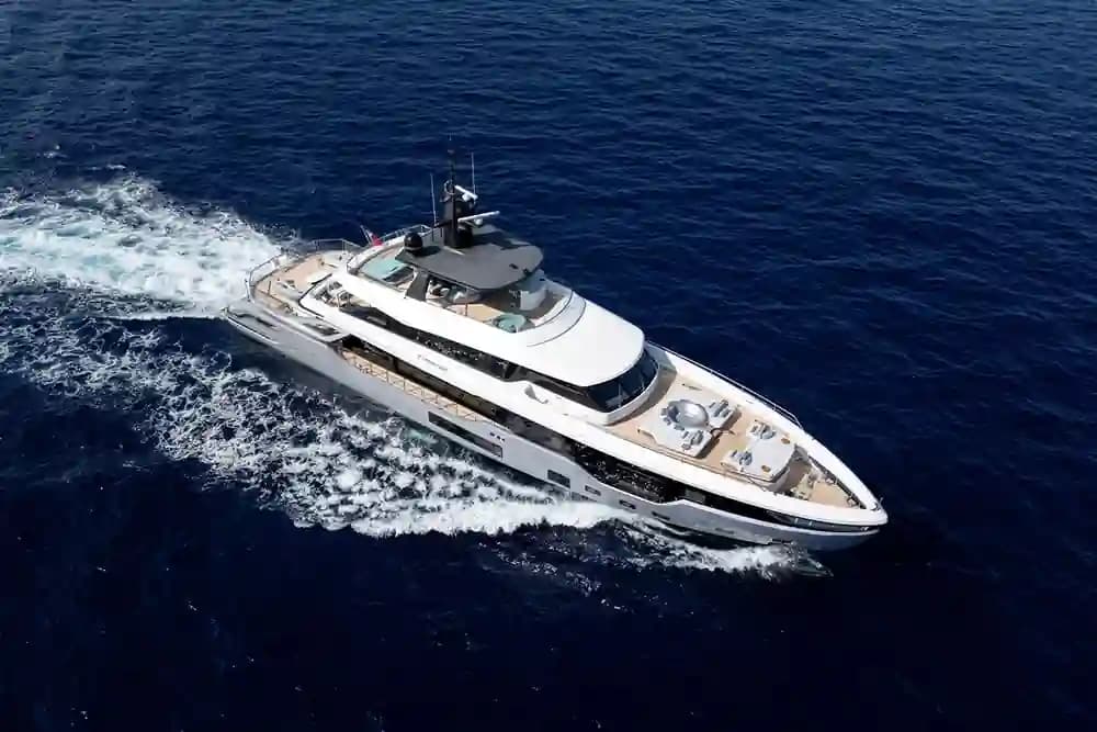Azimut Grande 38 Metri for Sale