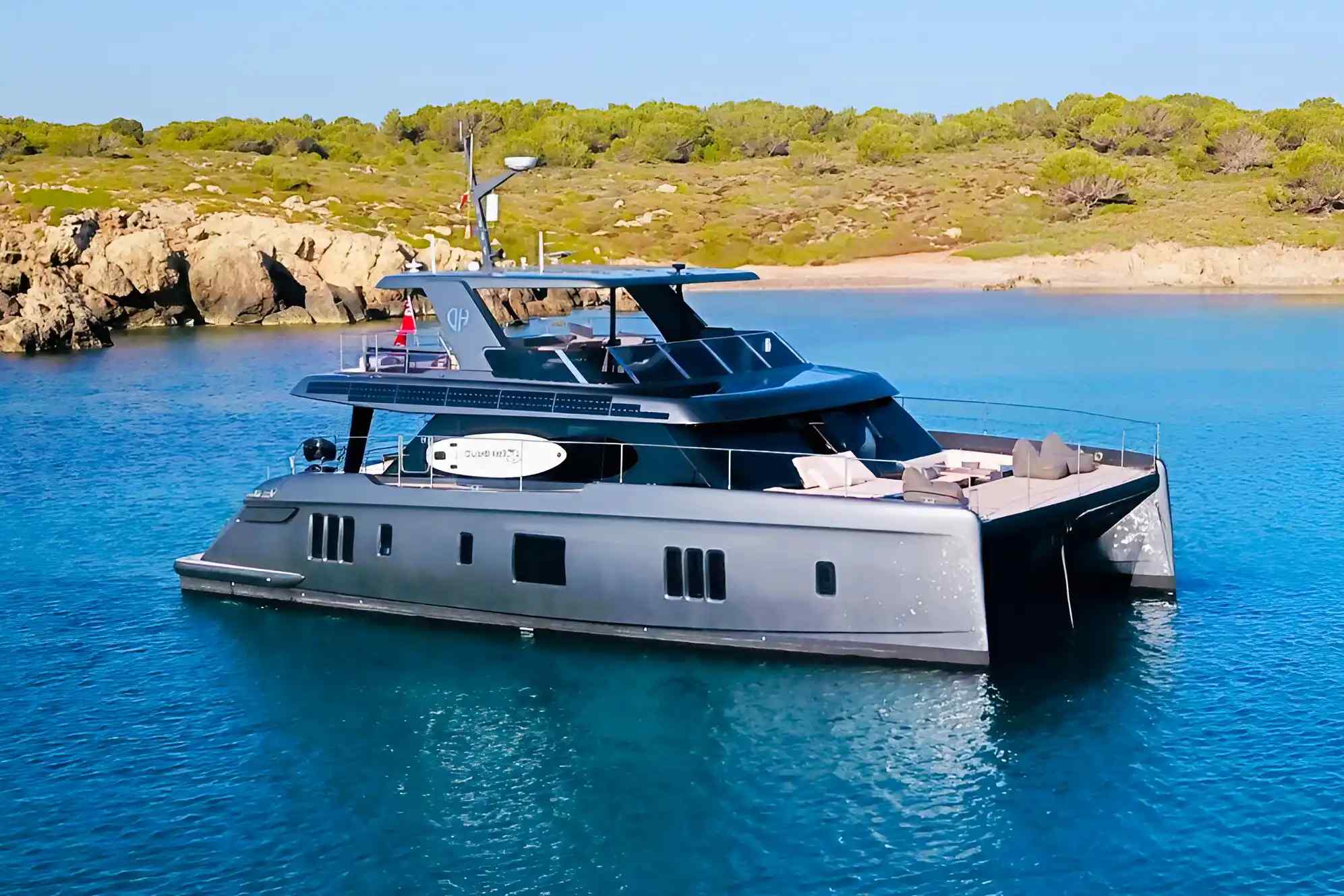 Yacht