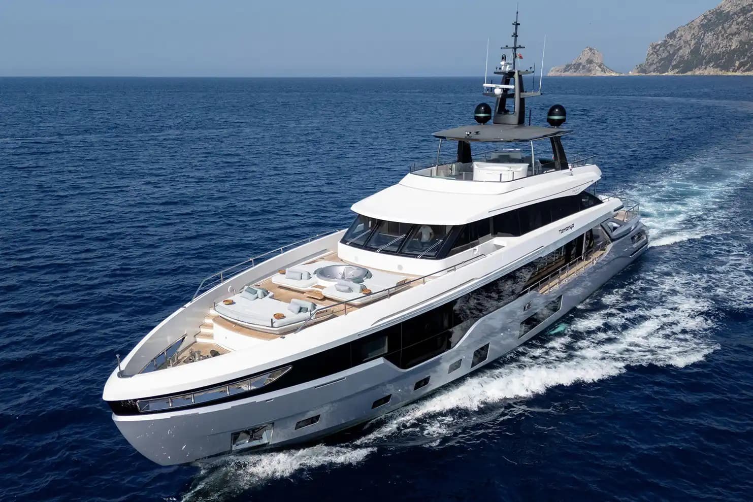 Azimut Grande 38 Metri for Sale