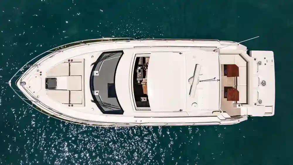 Cruisers Yachts 42 Cantius for Sale