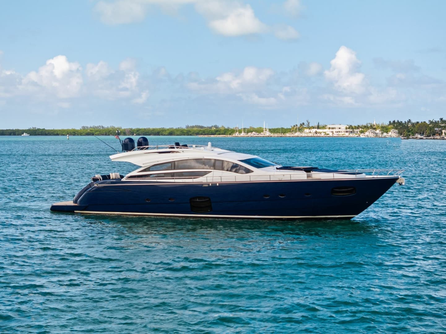 2013 Pershing 82' for Sale in Miami Beach, Florida Motor Yacht