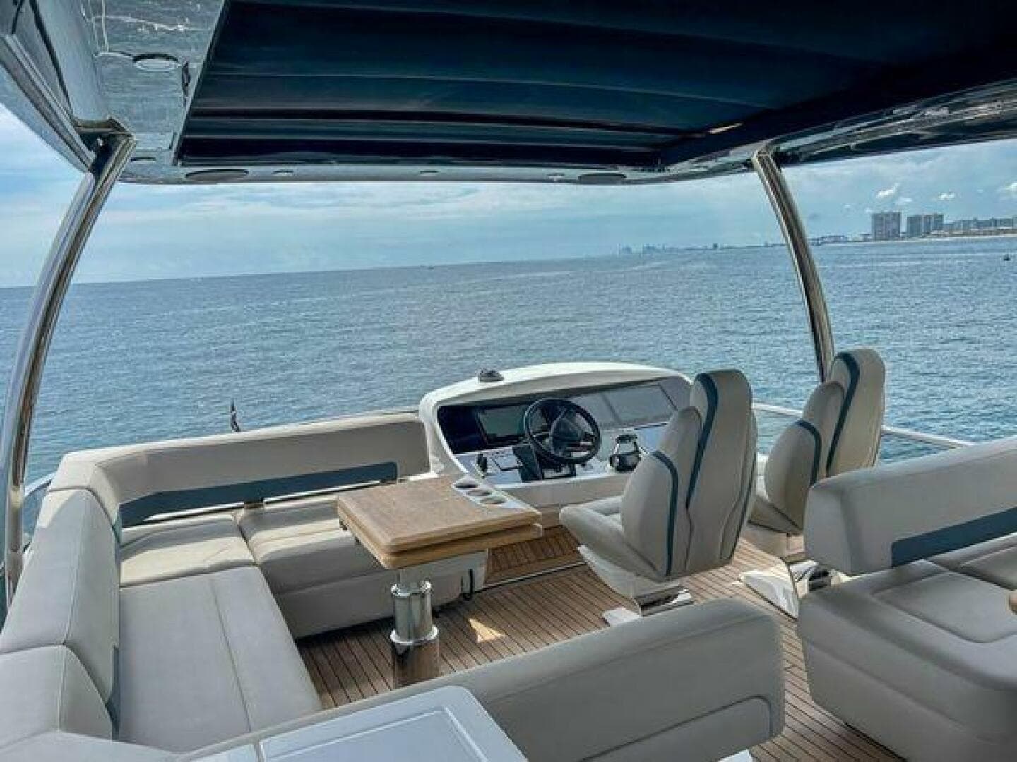 2024 Fairline Squadron 68 for Sale in Ft. Lauderdale, Florida Flybridge 3