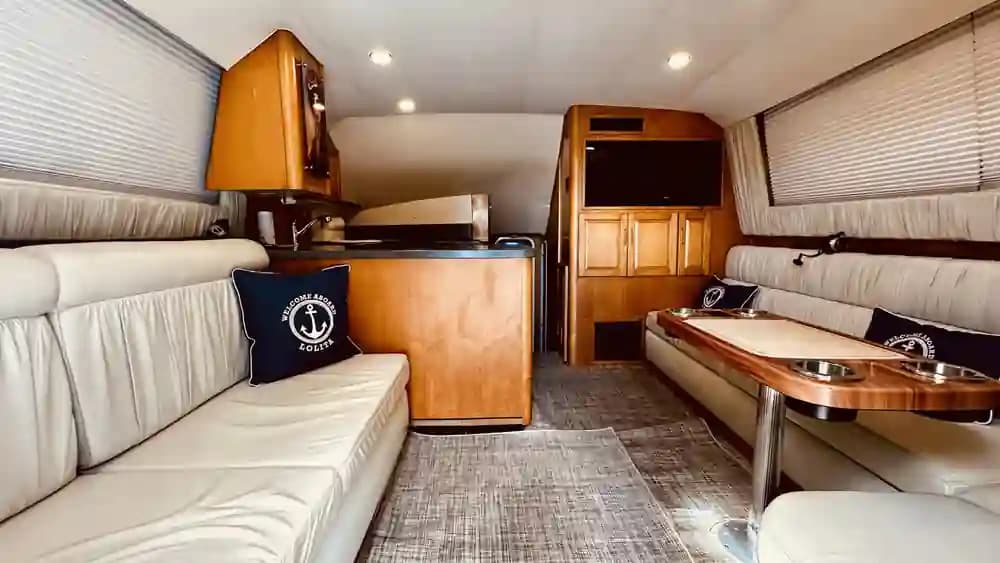 Luhrs 40 Convertible te koop