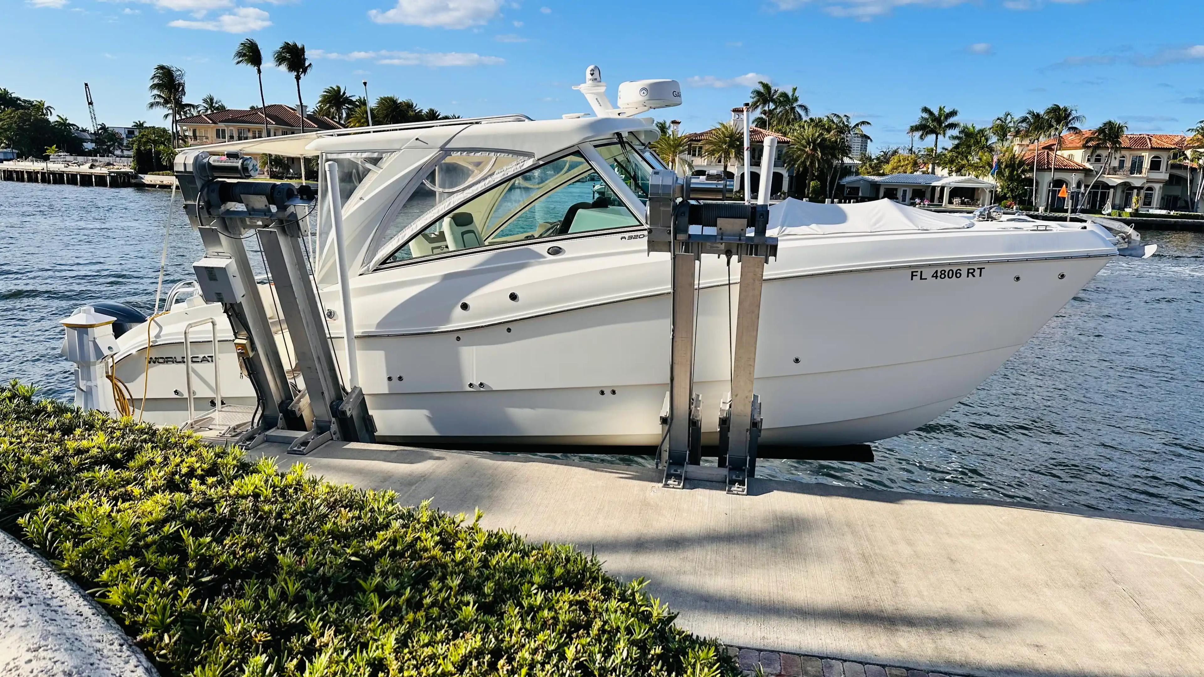 World Cat 320 DC For Sale