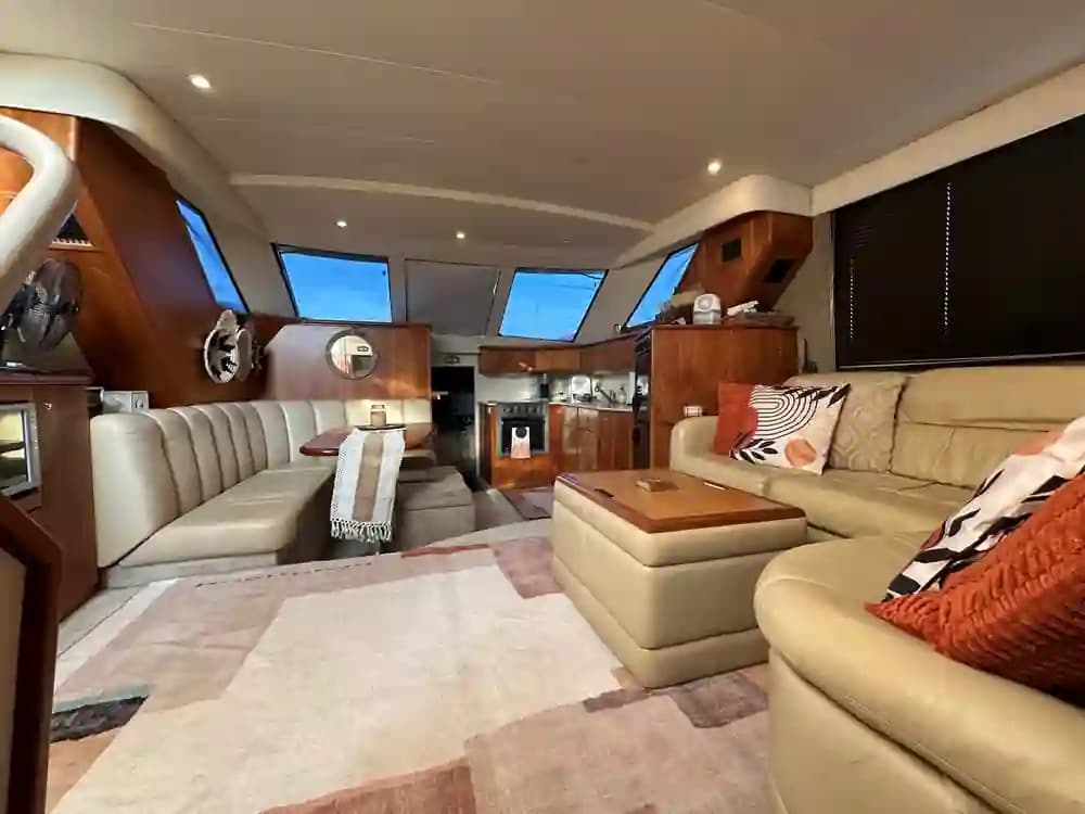 2002 Silverton 38 Sport Bridge Sold in Washington, District of Columbia Aft Cabin 4