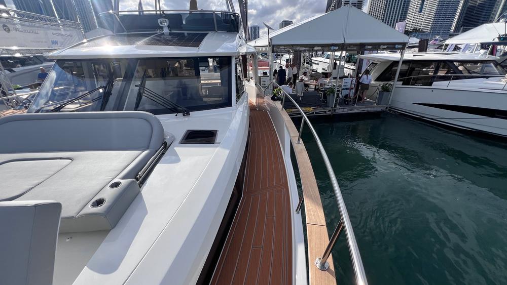 2024 Greenline Yachts 48 Fly